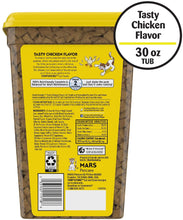 Load image into Gallery viewer, TEMPTATIONS Classic Crunchy and Soft Cat Treats Tasty Chicken Flavor 30 OUNCE