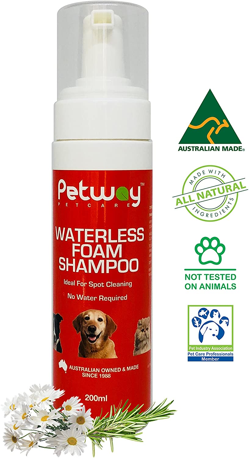 Shampoo For Dogs And Cats, No Rinse Waterless Dry Shampoo, Ideal For Spot Cleaning And Dirty Patches Of Coat 200ML